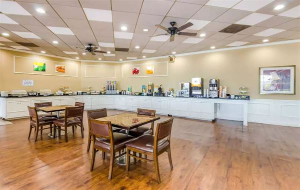 Quality Inn Roanoke Airport