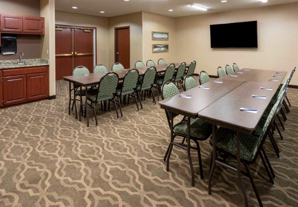 Embassy Suites by Hilton Scottsdale