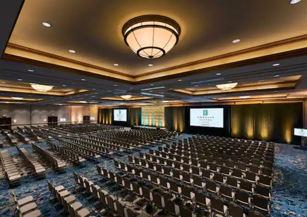 Embassy Suites by Hilton Scottsdale