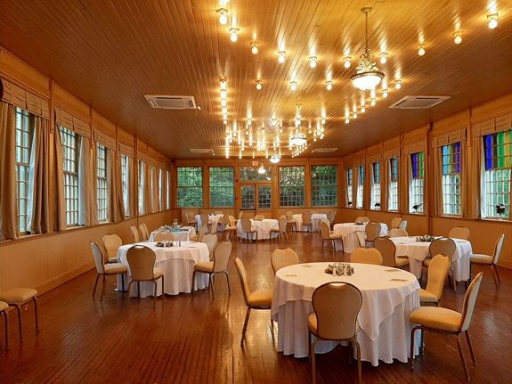 1905 Basin Park Hotel