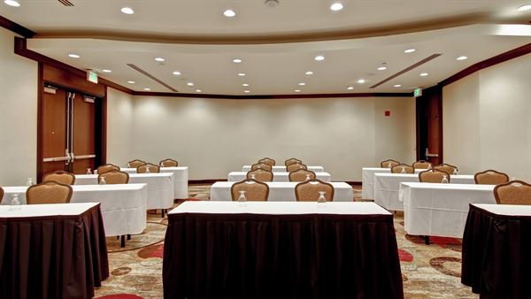 DoubleTree by Hilton Hotel Pleasanton at the Club