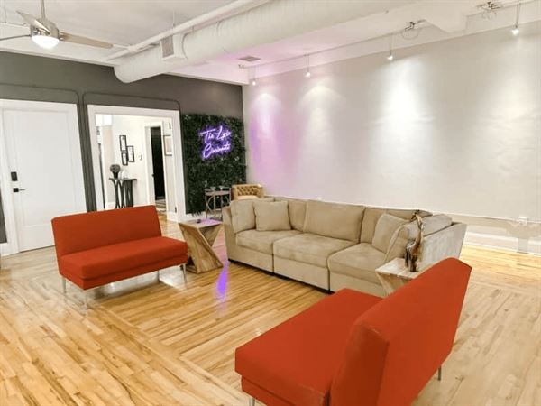 The Lyric Penthouse with Private Rooftop