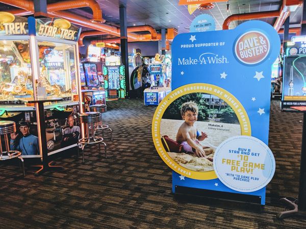 Dave & Buster's Palisades