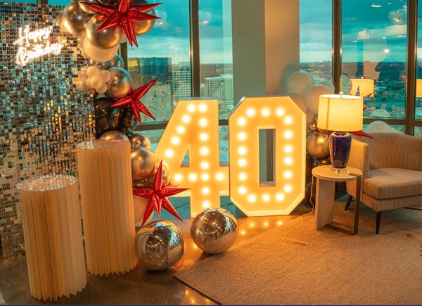 The Lounge at Dallas Park Cities