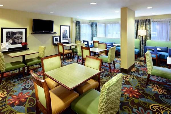 Hampton Inn Raleigh/Town of Wake Forest