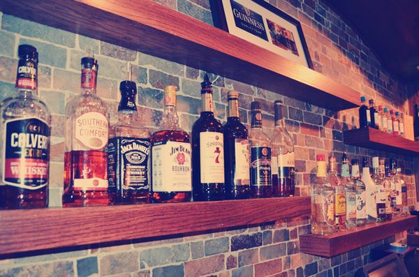 Cleveland Pub & Grill