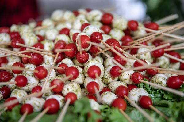 The Point Casino & Hotel, Three Paddles Hospitality Catering