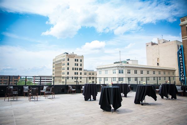 Henry's Place at NICHE