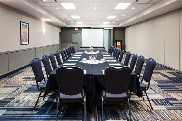 Holiday Inn Hotel & Suites Grande Prairie-Conference Ctr