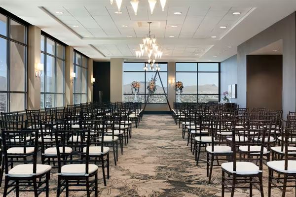 DoubleTree by Hilton Hotel El Paso Downtown