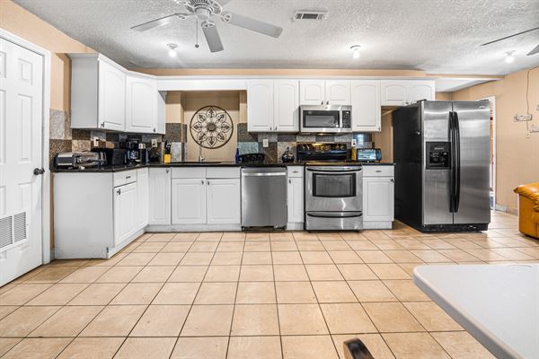 Hound Lair Event Center and STR