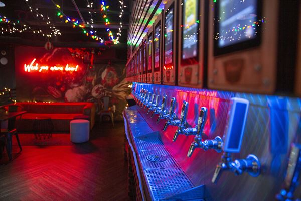 Pour Taproom Midtown