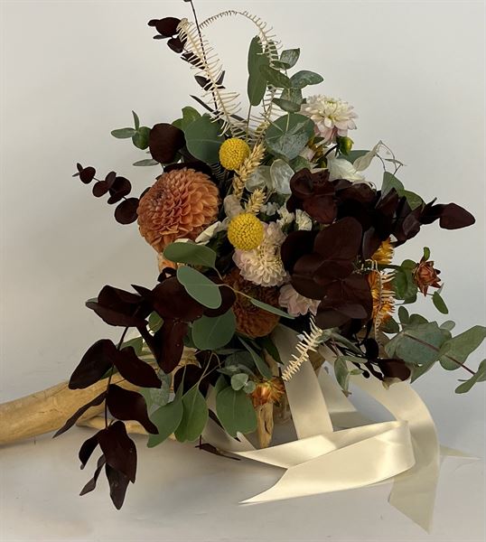bromewood flowers