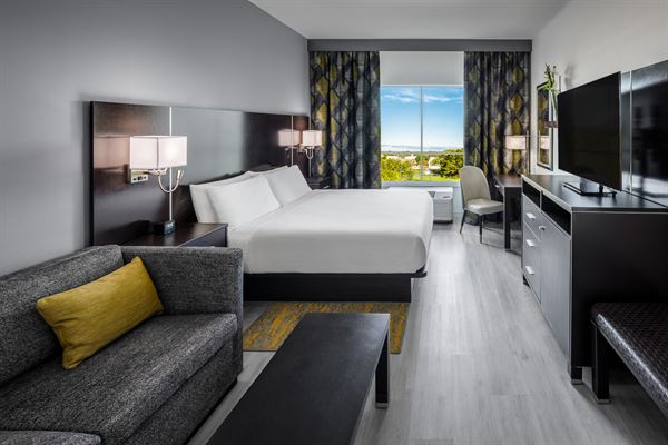 DoubleTree by Hilton Sarasota Bradenton Airport