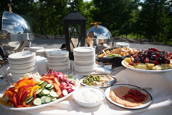 Lucy Brate Barn at Mead Family Farm