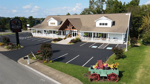 The Southern Pines Wedding and Event Venue