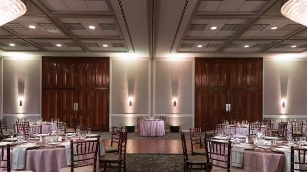 DoubleTree by Hilton Hotel Philadelphia Airport