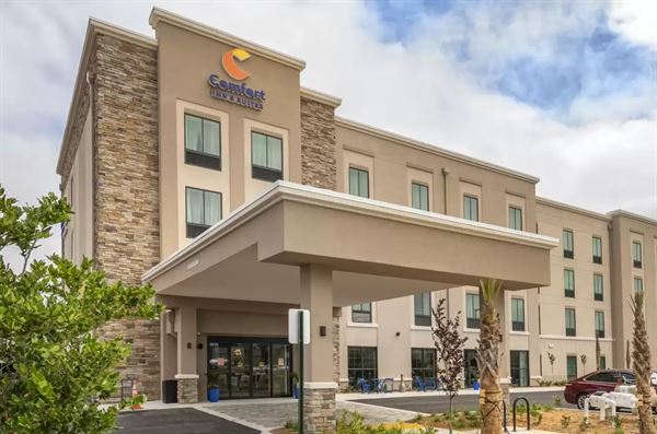 Comfort Inn & Suites Jacksonville Orange Park