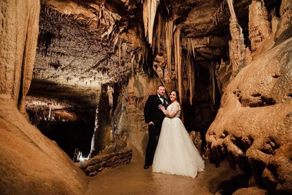 The Barns at Marengo Cave