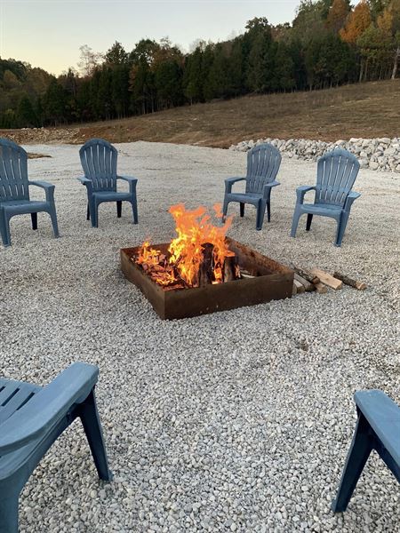 The Barns at Marengo Cave