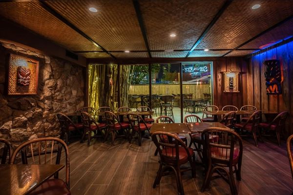 Golden Host Resort & Bahi Hut Cocktail Lounge