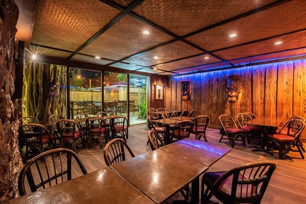 Golden Host Resort & Bahi Hut Cocktail Lounge