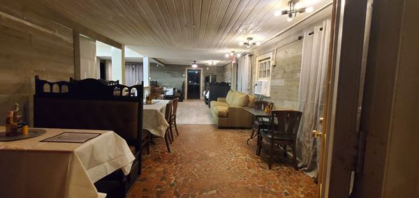 Look At Dat Der Soul Food and Social House