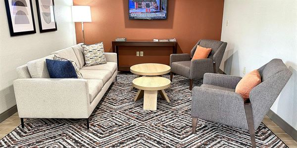 Candlewood Suites Savannah Airport