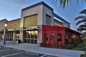 Marlow's Tavern Lee Vista