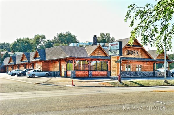 Janosik Banquet & Restaurant