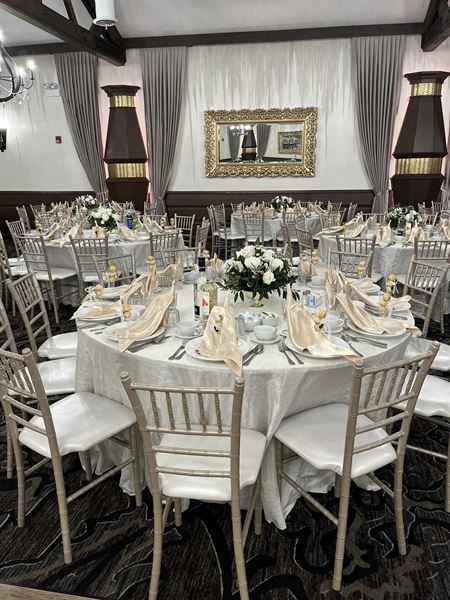 Janosik Banquet & Restaurant