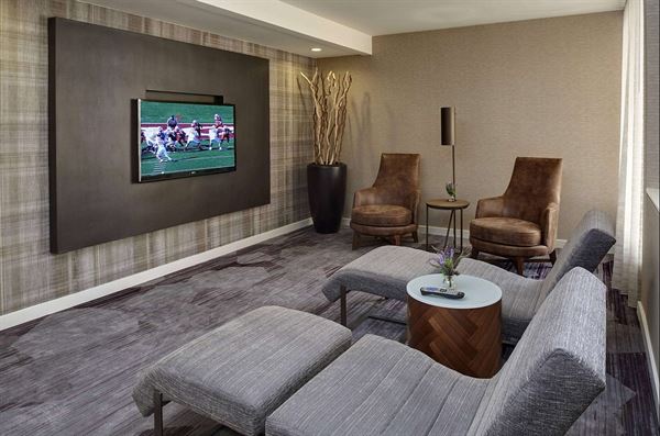 Sonesta Milwaukee Brookfield