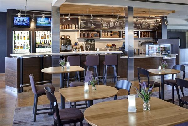 Sonesta Milwaukee Brookfield