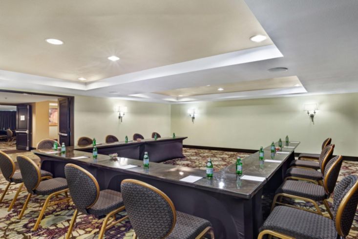 Crowne Plaza Houston Galleria Area