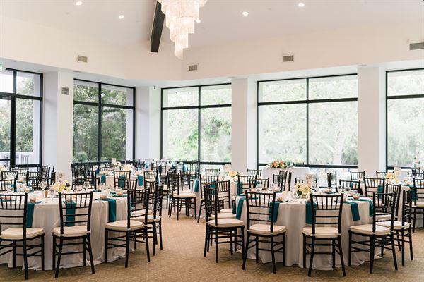 University Club by Wedgewood Weddings
