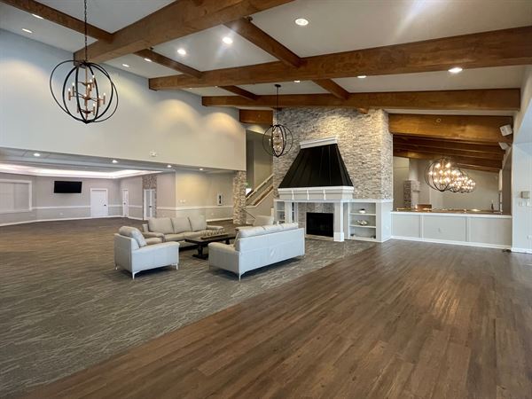 Lone Tree Golf Club & Hotel