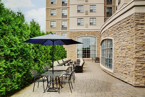 Staybridge Suites Oakville-Burlington