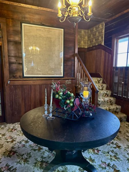 The La Coste City Hotel