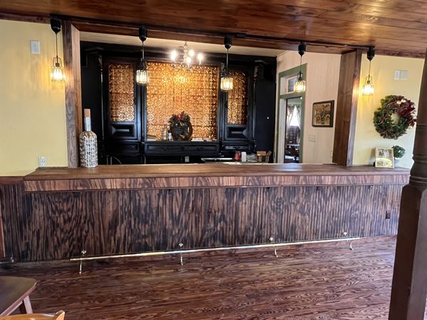 The La Coste City Hotel