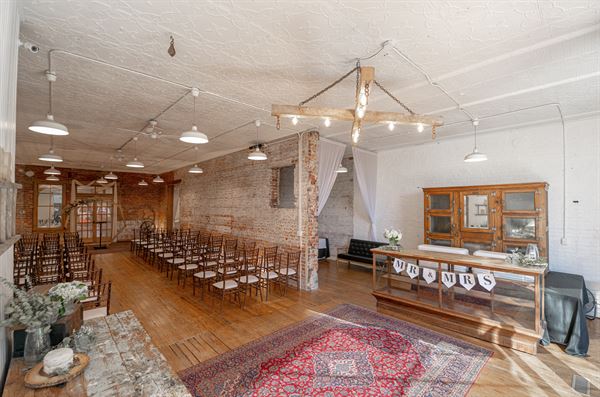 Headquarters Wedding and Event Venue