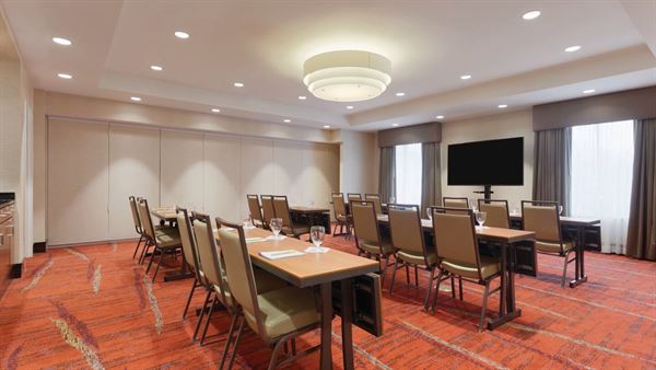 Hilton Garden Inn Falls Church