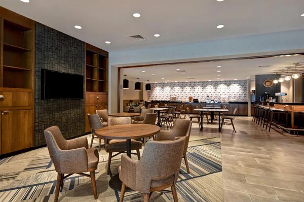 Four Points by Sheraton Boston Newton