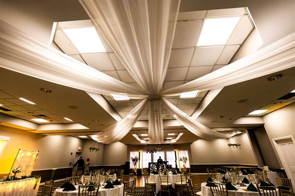 Comstock Inn & Conference Center