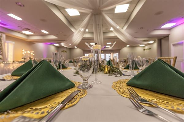 Comstock Inn & Conference Center