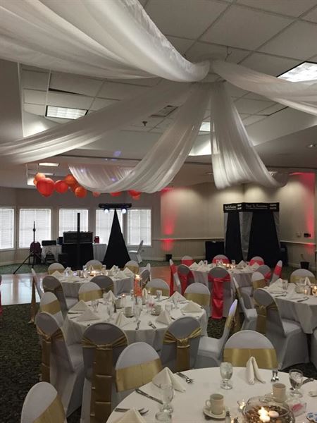 Comstock Inn & Conference Center