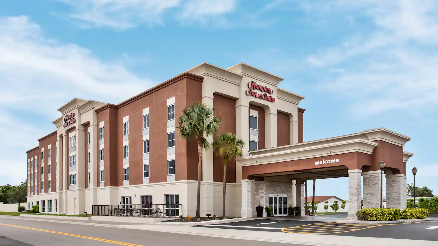 Hampton Inn & Suites - Cape Coral/Fort Myers Area, FL