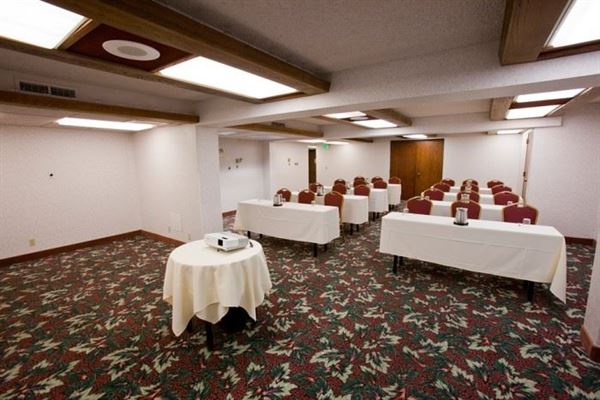 University Place Hotel and Conference Center