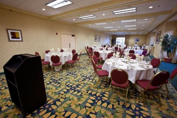 University Place Hotel and Conference Center