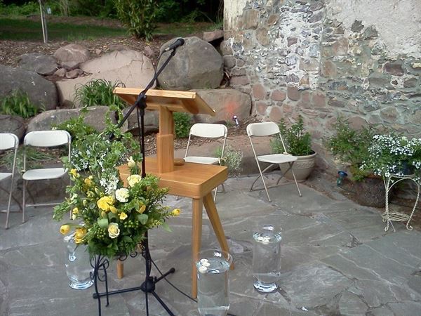 Carriage House Restaurant