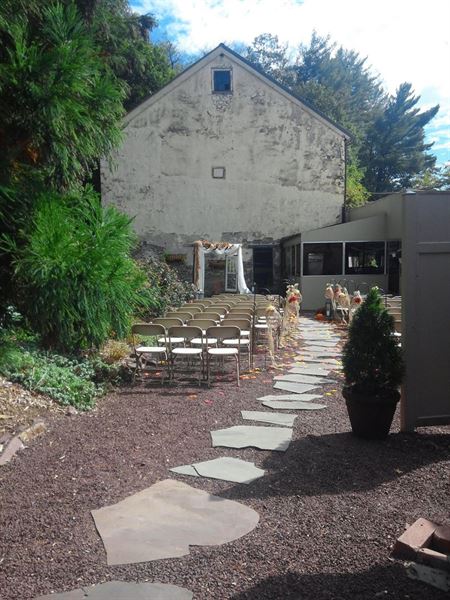 Carriage House Restaurant